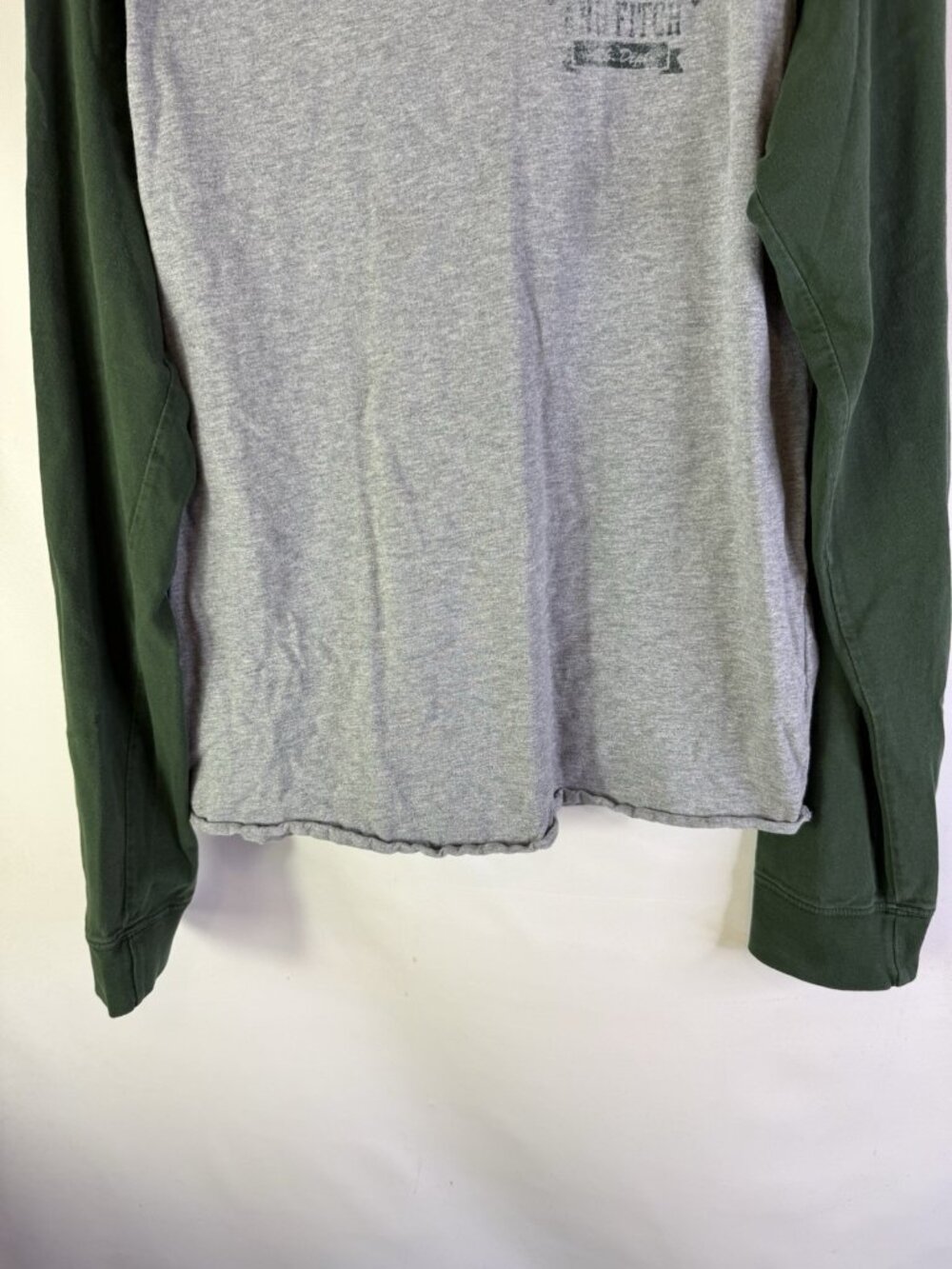 Vintage Y2K Abercrombie & Fitch Raglan T Shirt Spell Ou Muscle Fit - Picture 4 of 6